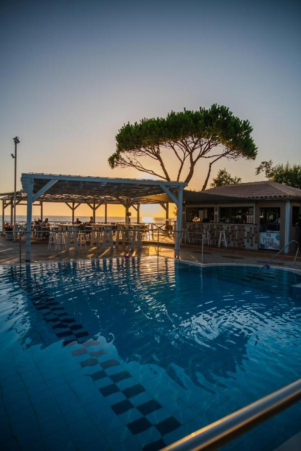 Mesogeios Hotel Marathopoli Exterior photo